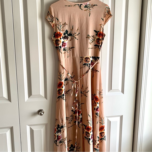 Floral Wrap Dress - Picture 9 of 10